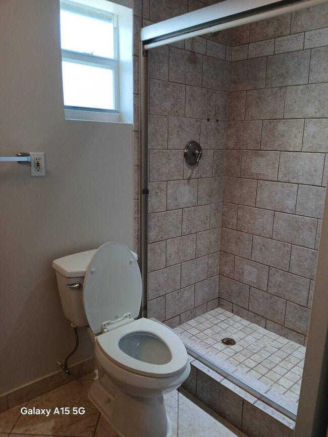 Building Photo - 17131 SW 85th Ave