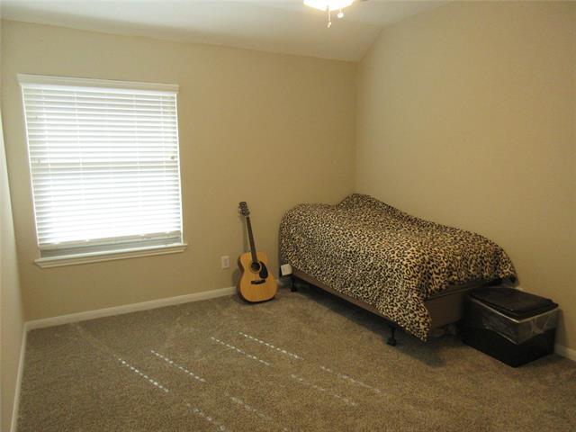 Building Photo - 713 Victorian Dr