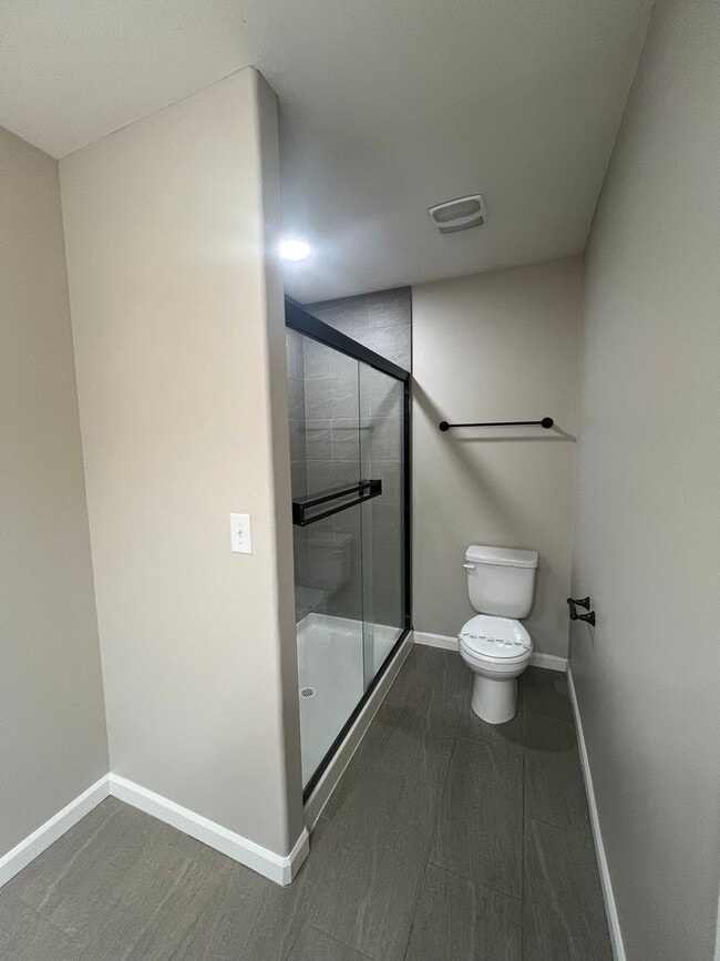 Building Photo - 2641 NE 130th Ct