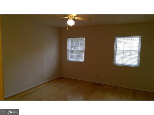 Building Photo - 379 Old Forge Crossing