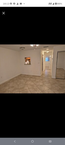 Building Photo - 102 S Peninsula Dr