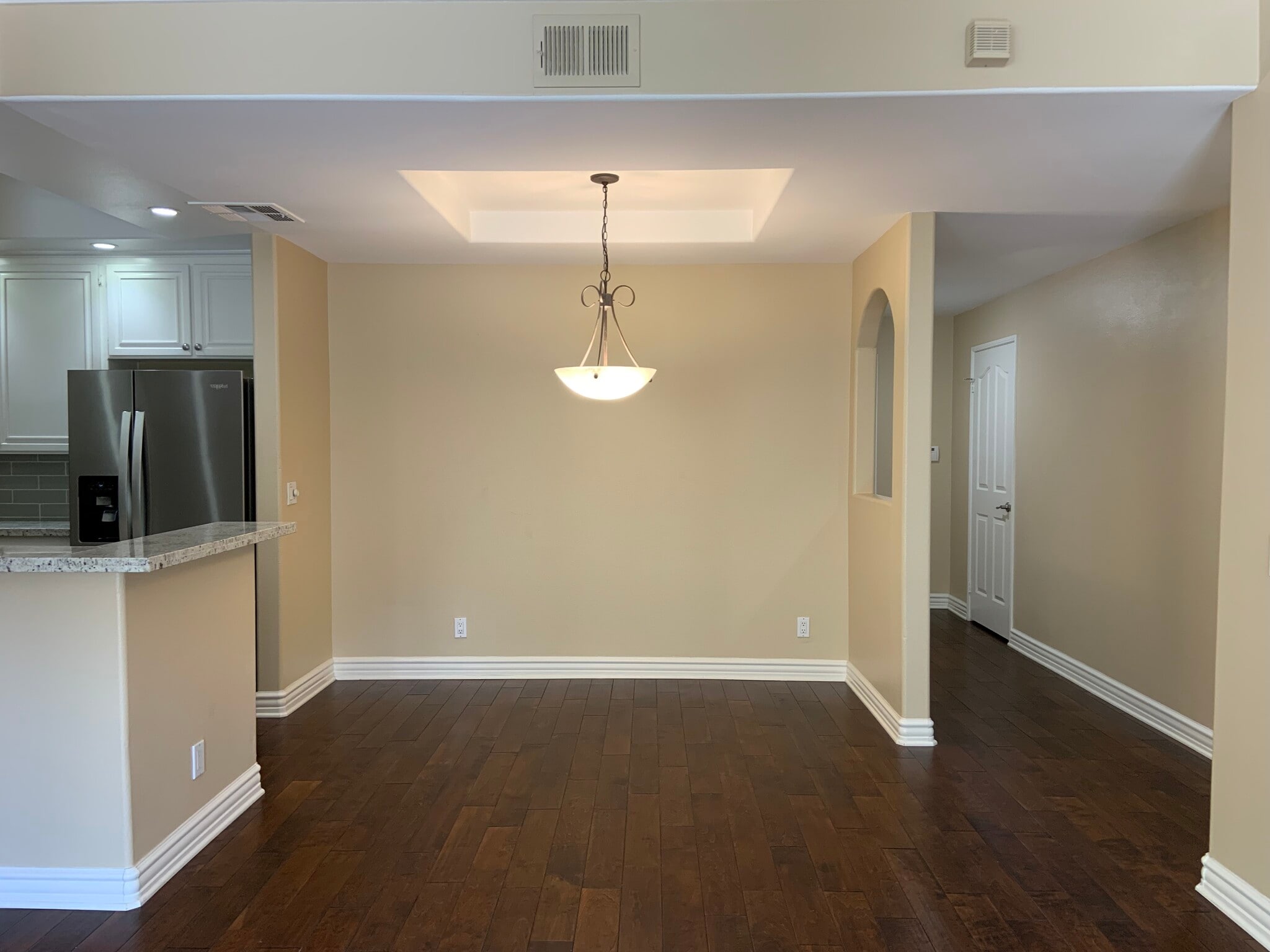 Dining room - 14415 Benefit St