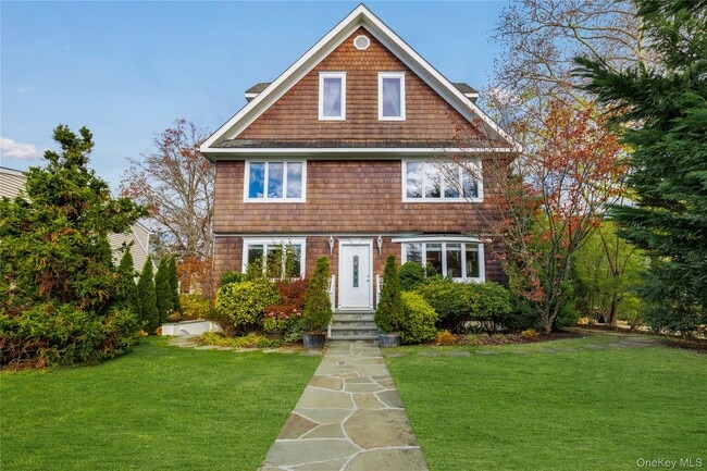 Primary Photo - 2 Goldwin St