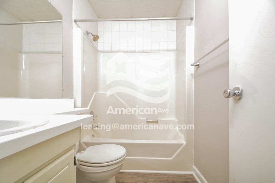 Building Photo - 1609 Hickoryridge Ct