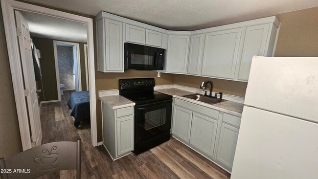 Building Photo - 18436 N 1st St