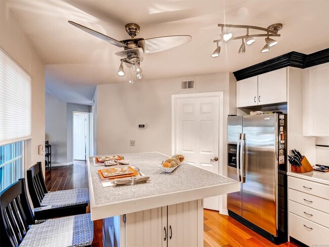 Building Photo - 8671 E Dry Creek Rd