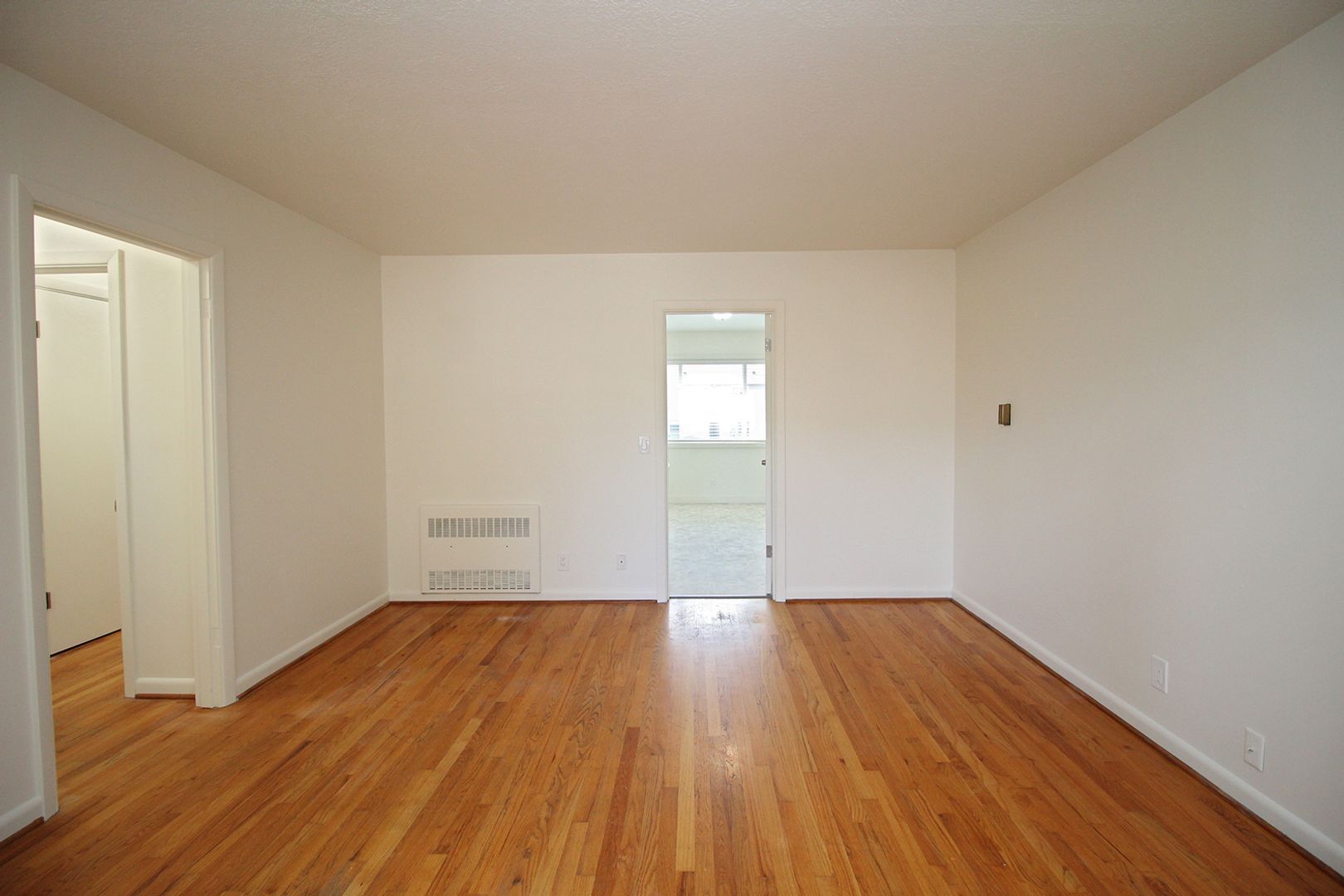 Building Photo - 1007-1019 SW Gaines St and 3521-3527 SW 10th Ave