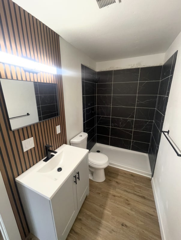 Building Photo - 10762 E Exposition Ave