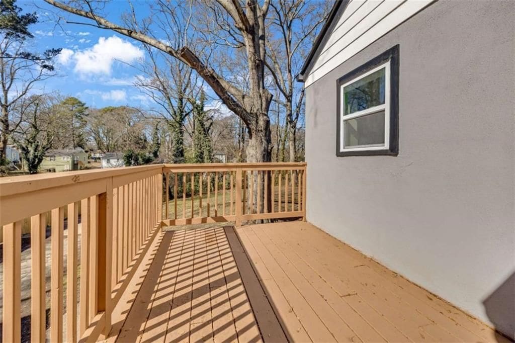 Building Photo - 1427 Lorenzo Dr SW