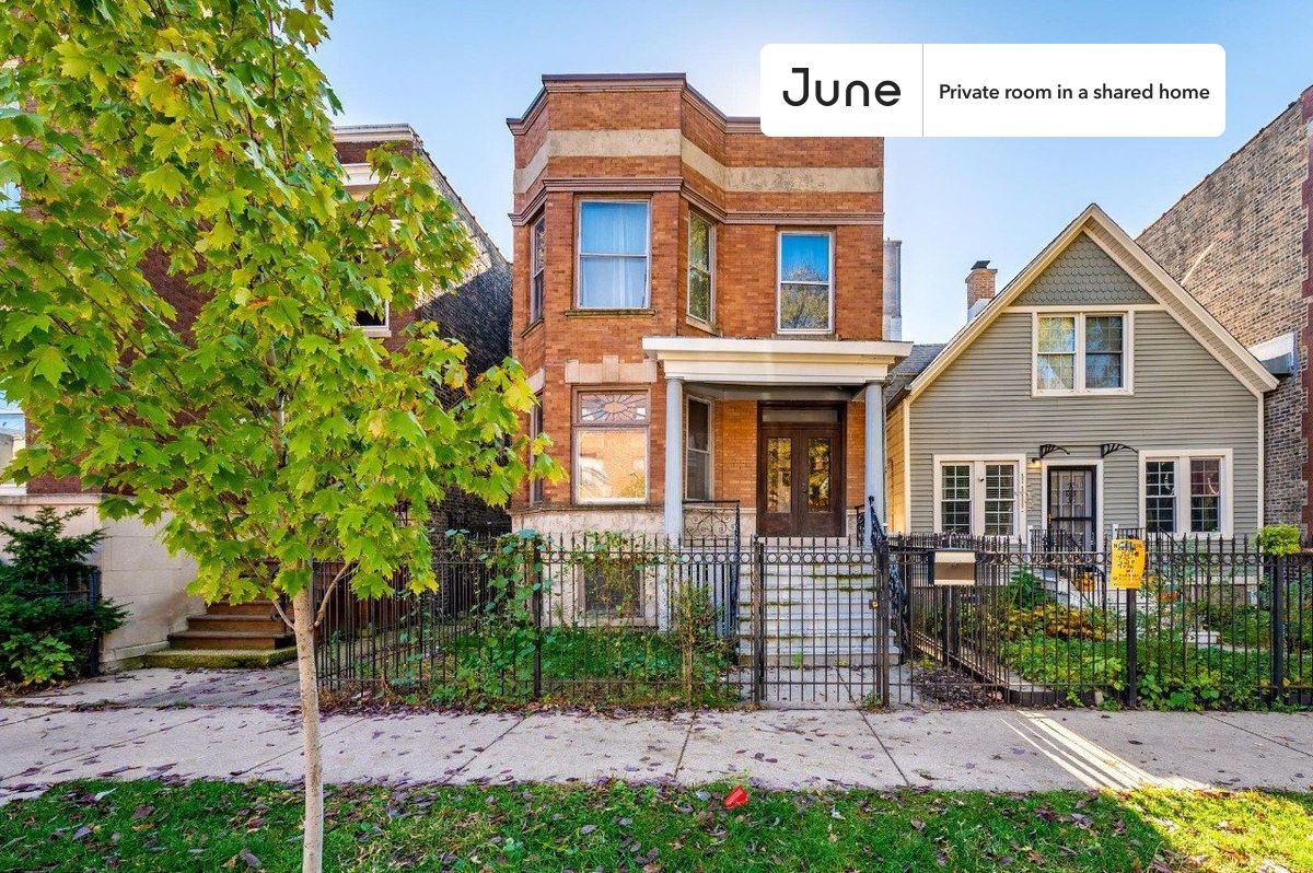 Building Photo - Room in Shared 3 bed/1 bath home