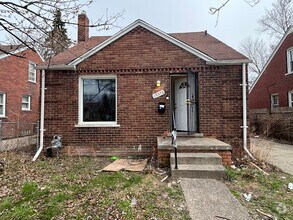 Building Photo - 19376 Hamburg St