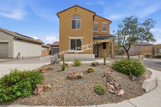 Building Photo - 10568 Desert Drifter Pl