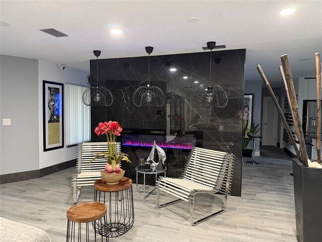 Building Photo - 11240 NW 43rd St