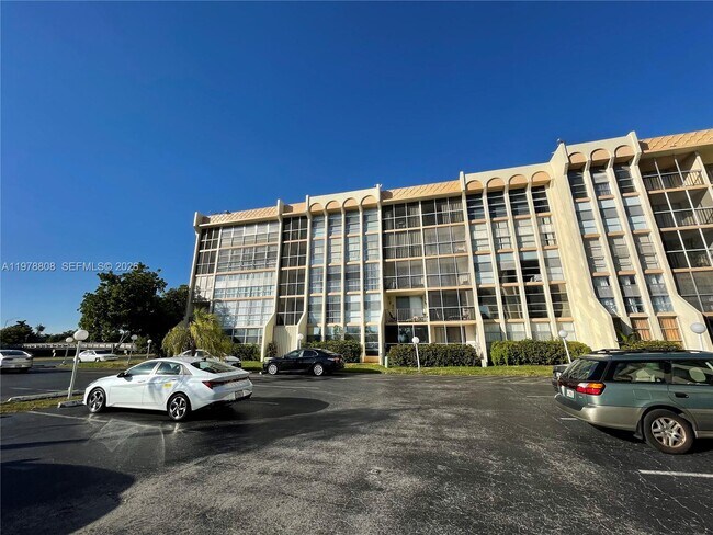 Building Photo - 851 Three Islands Blvd