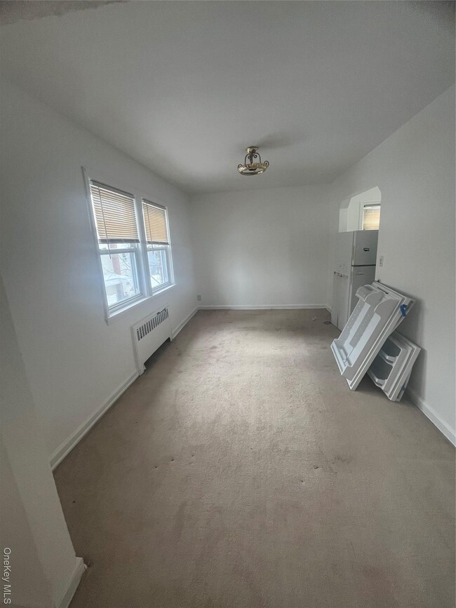 Building Photo - 316 N Corona Ave