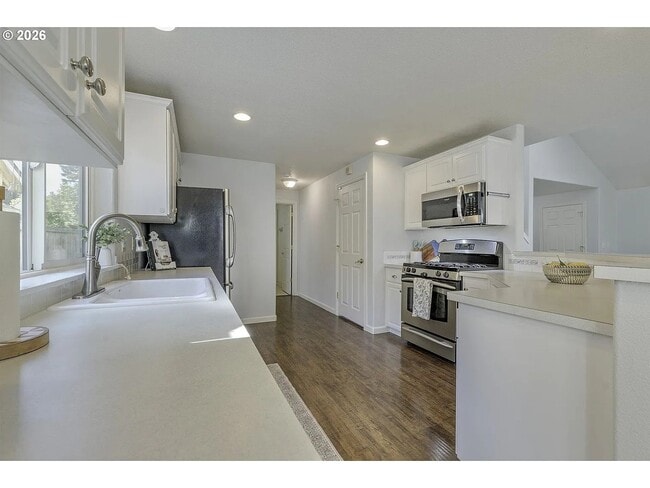 Building Photo - 4729 SE Montego Dr