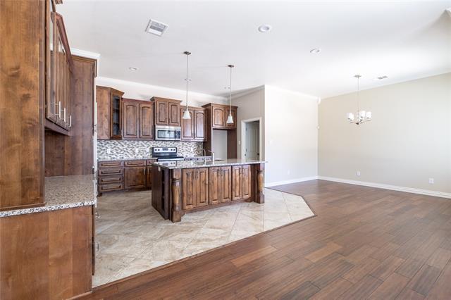 Building Photo - 5500 Ledgestone Dr