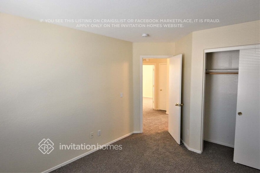 Building Photo - 12537 W Willow Ave