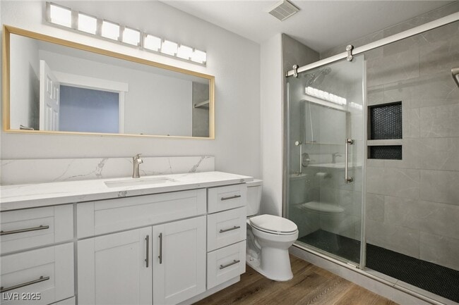 Building Photo - 2504 Youngdale Dr