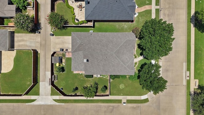 Building Photo - 1532 Brandywine Dr