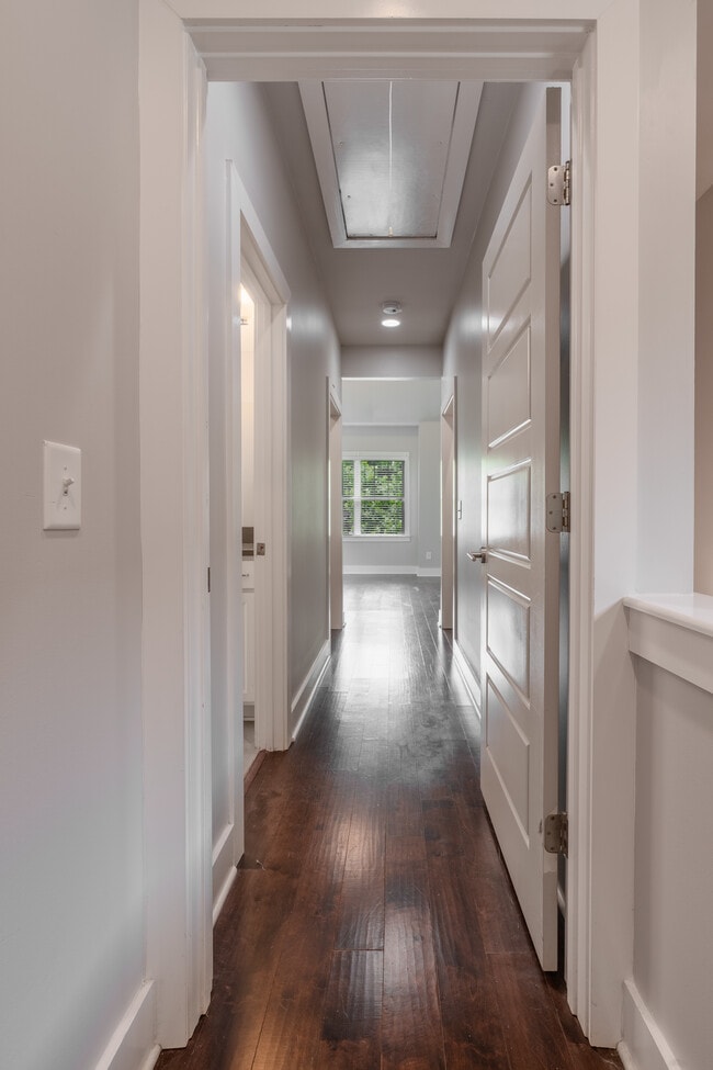 Building Photo - 517B Southgate Ave