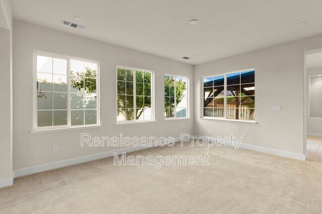 Building Photo - 638 W Gravino Dr