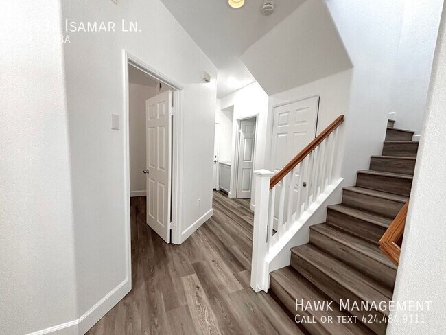 Building Photo - 14934 Isamar Ln