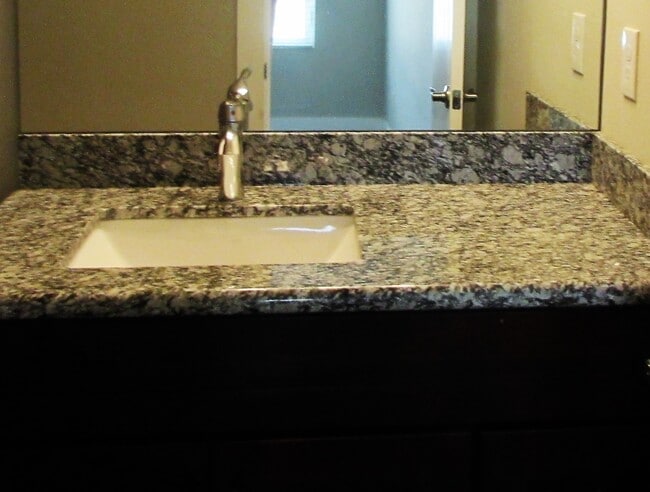 Building Photo - 3249 Dixie Dr