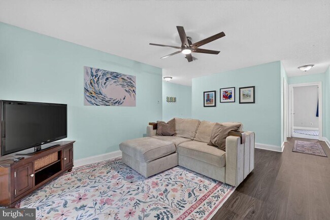 Building Photo - 12103 Green Ledge Ct