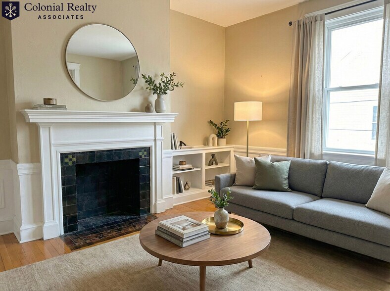 Building Photo - 330 St Paul St