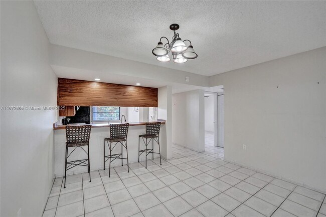 Building Photo - 1502 Whitehall Dr