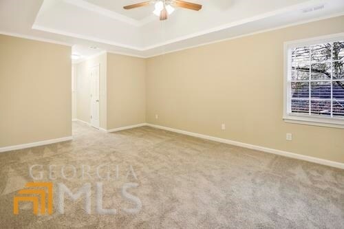Building Photo - 3840 Arbor Ln SE