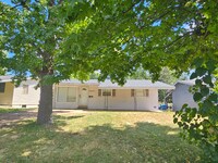 Building Photo - 10346 Lilac Dr