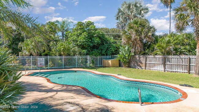 Building Photo - Charming 2-bedroom, 1-bathroom condo