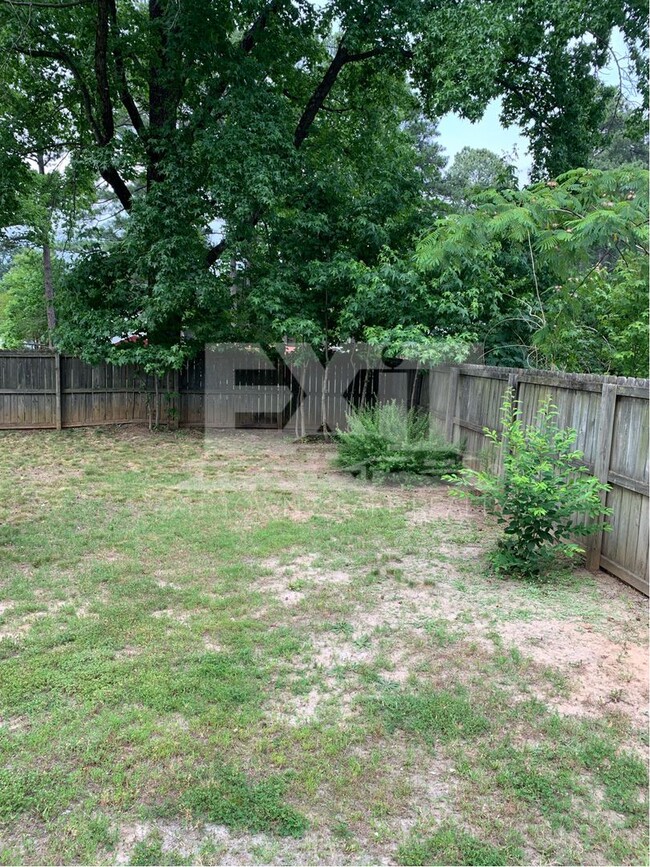 Building Photo - Welcome to your 2 bedroom, 1 bath home in ...