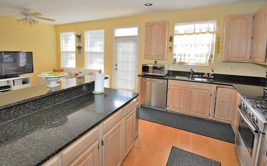 Kitchen - 14614 Stream Pond Dr