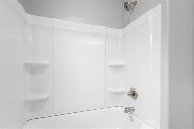 Building Photo - 652 River Garden Dr