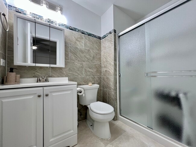 Building Photo - 113 W Big Horn Dr