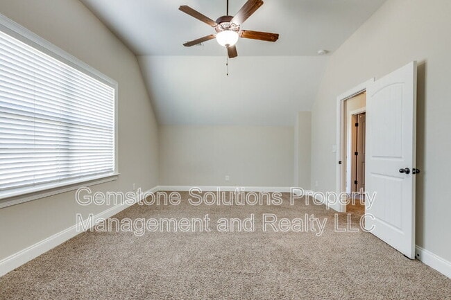 Building Photo - 1634 Earl Ct