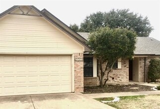 Building Photo - 6705 Red Fox Trail