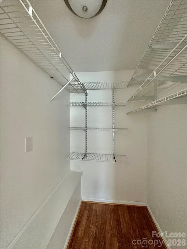 Building Photo - 1645 Arlyn Cir