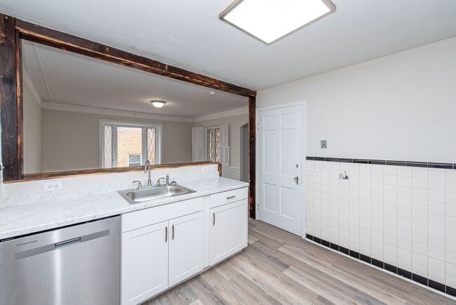 Building Photo - WESTWOOD - Freshly updated 4 bed 2.5 bath home