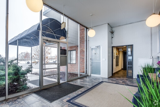 Interior Photo - Studios at 7 Corners