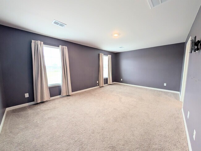 Building Photo - 851 Woodland Farms Cir