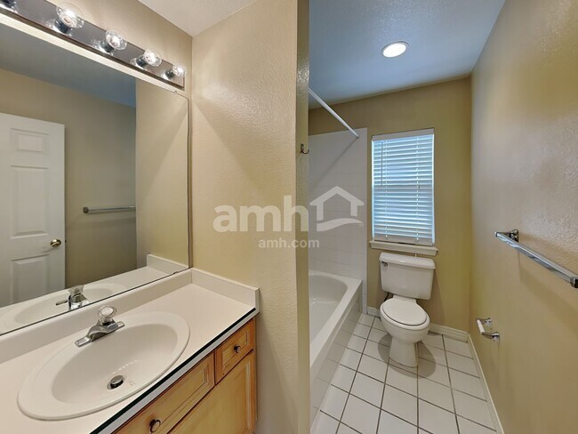 Building Photo - 4244 Lark Sparrow St