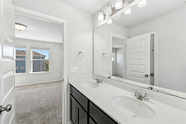 Building Photo - 1709 Arendale Dr