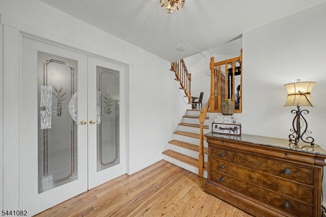 Building Photo - 23 Distler Ave