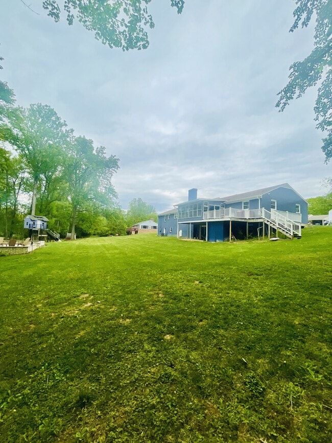 Building Photo - 190 Westridge Cir