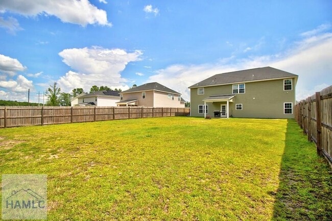 Building Photo - 248 Sawmill Rd