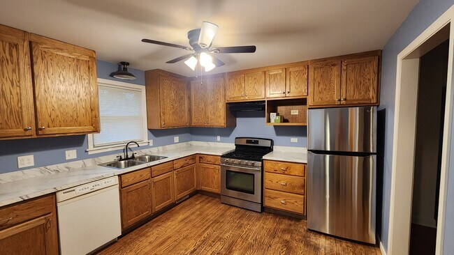 Building Photo - 4467 New Rd